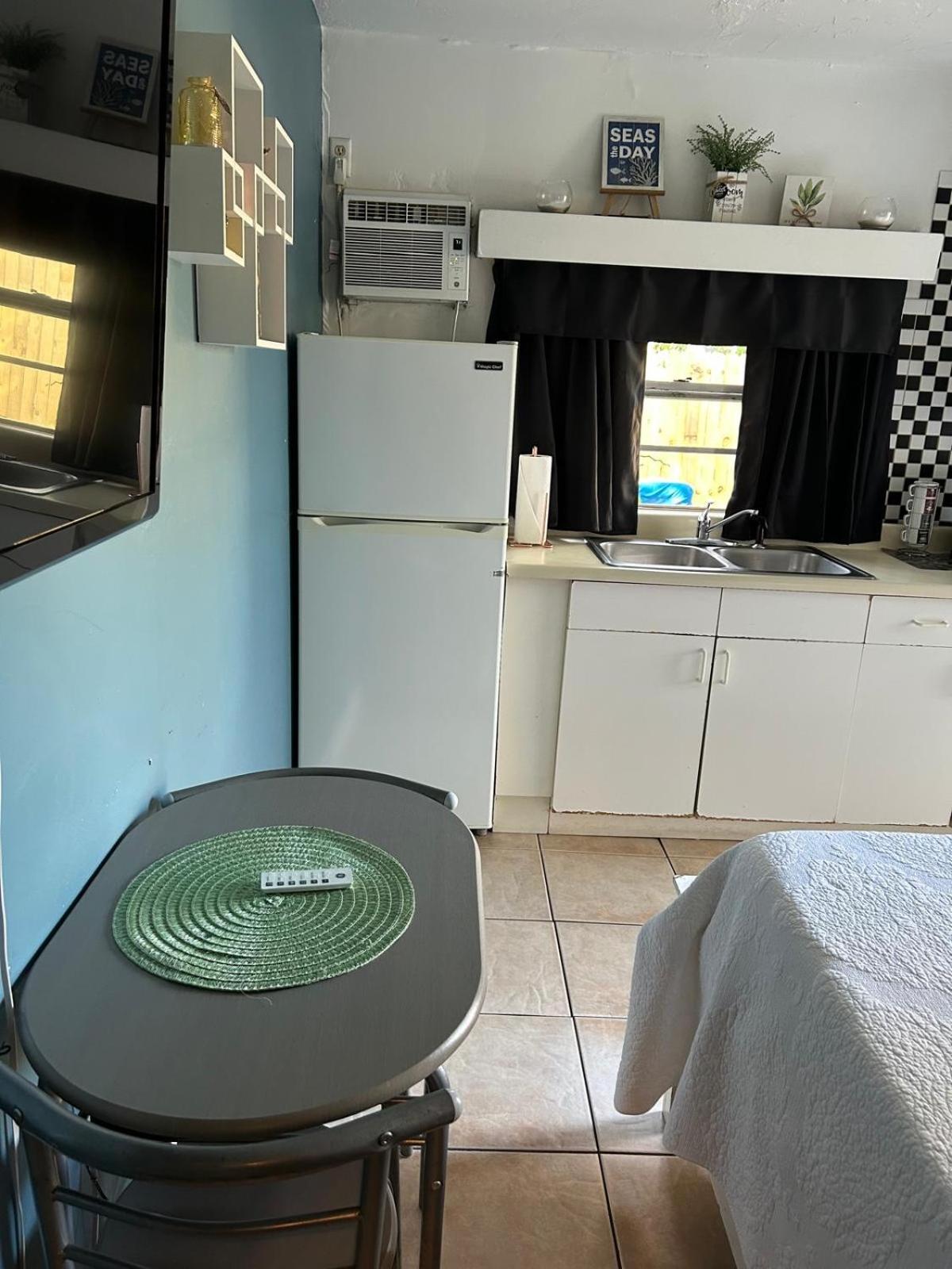 Mini Studio: 10 Min/Siesta Key/Private Entrance/ Sarasota Eksteriør billede